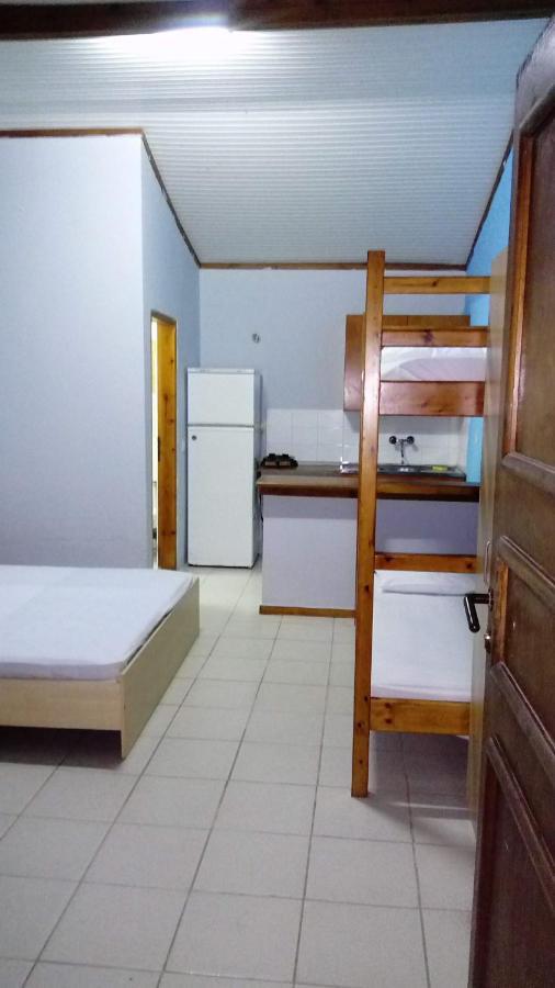 Camping Elizabeth Hotel Kalyvia Varikou Exterior foto
