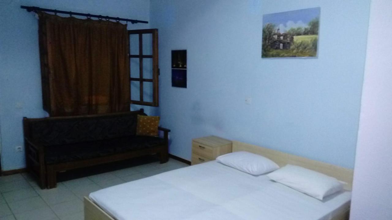Camping Elizabeth Hotel Kalyvia Varikou Exterior foto